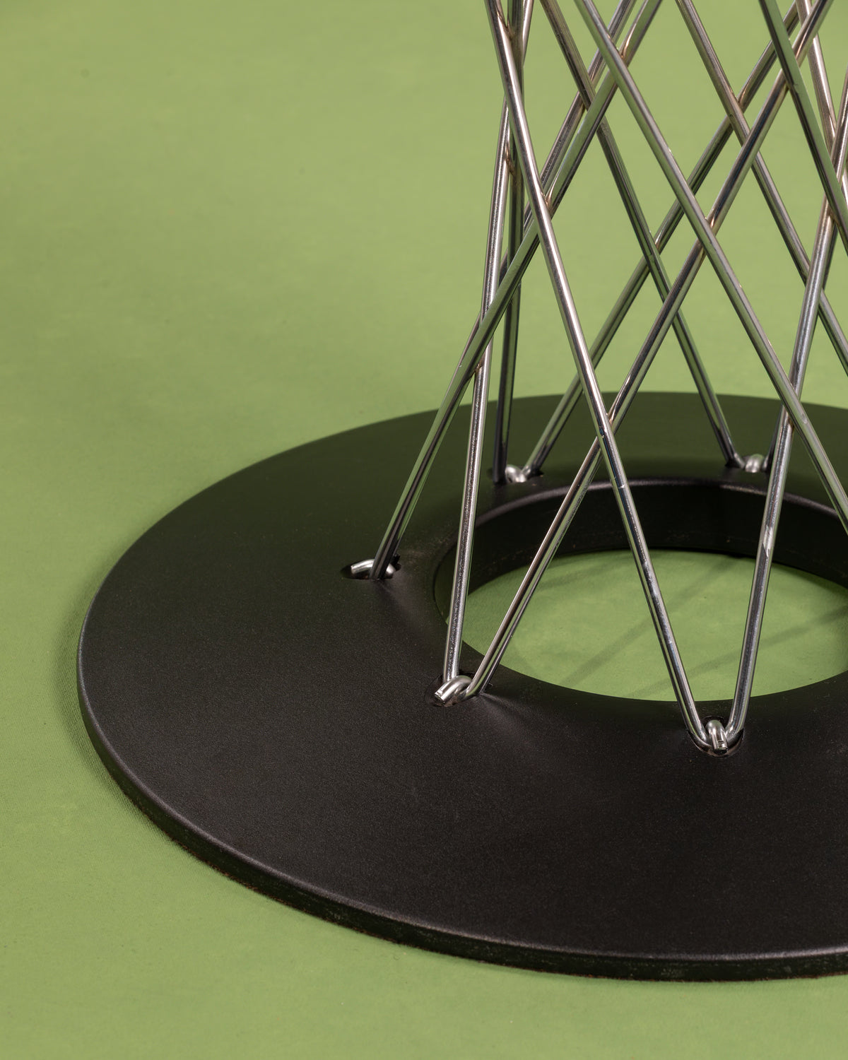 Noguchi Cyclone Dining Table 36