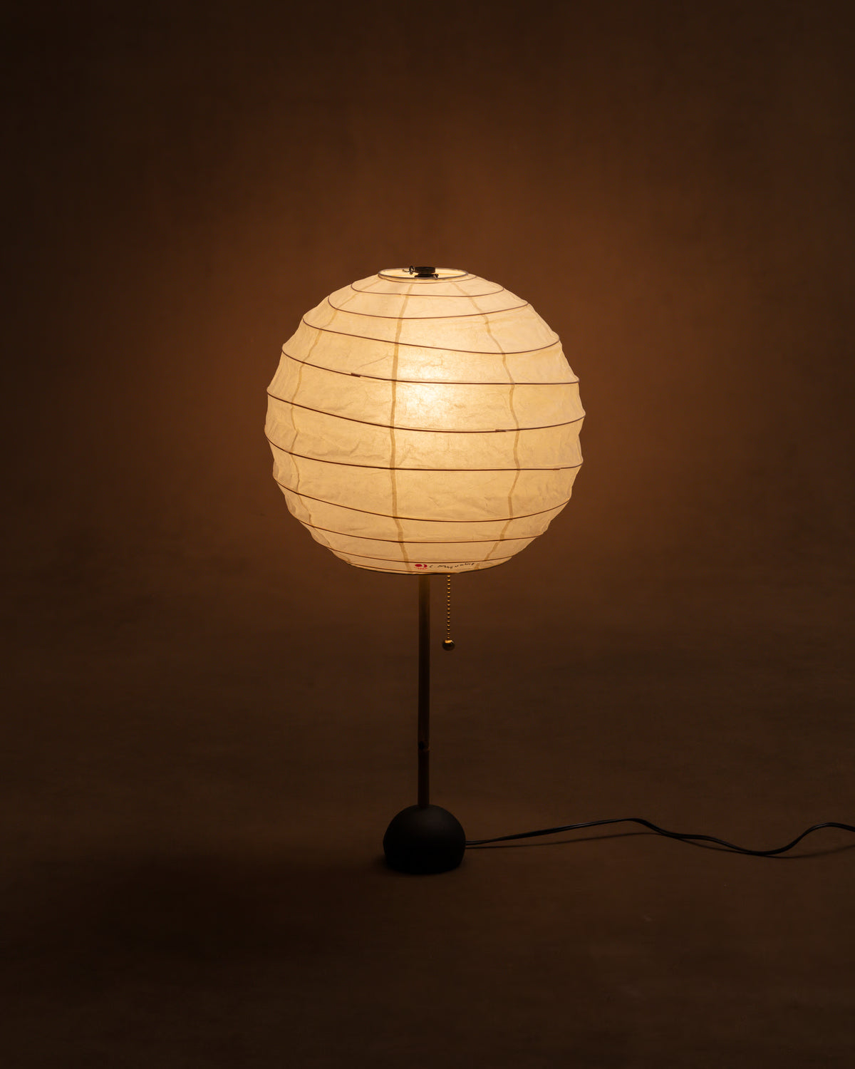 イサムノグチ　ISAMU NOGUCHI akari BB1 30FF Akari BB1-30DD — The Noguchi Museum