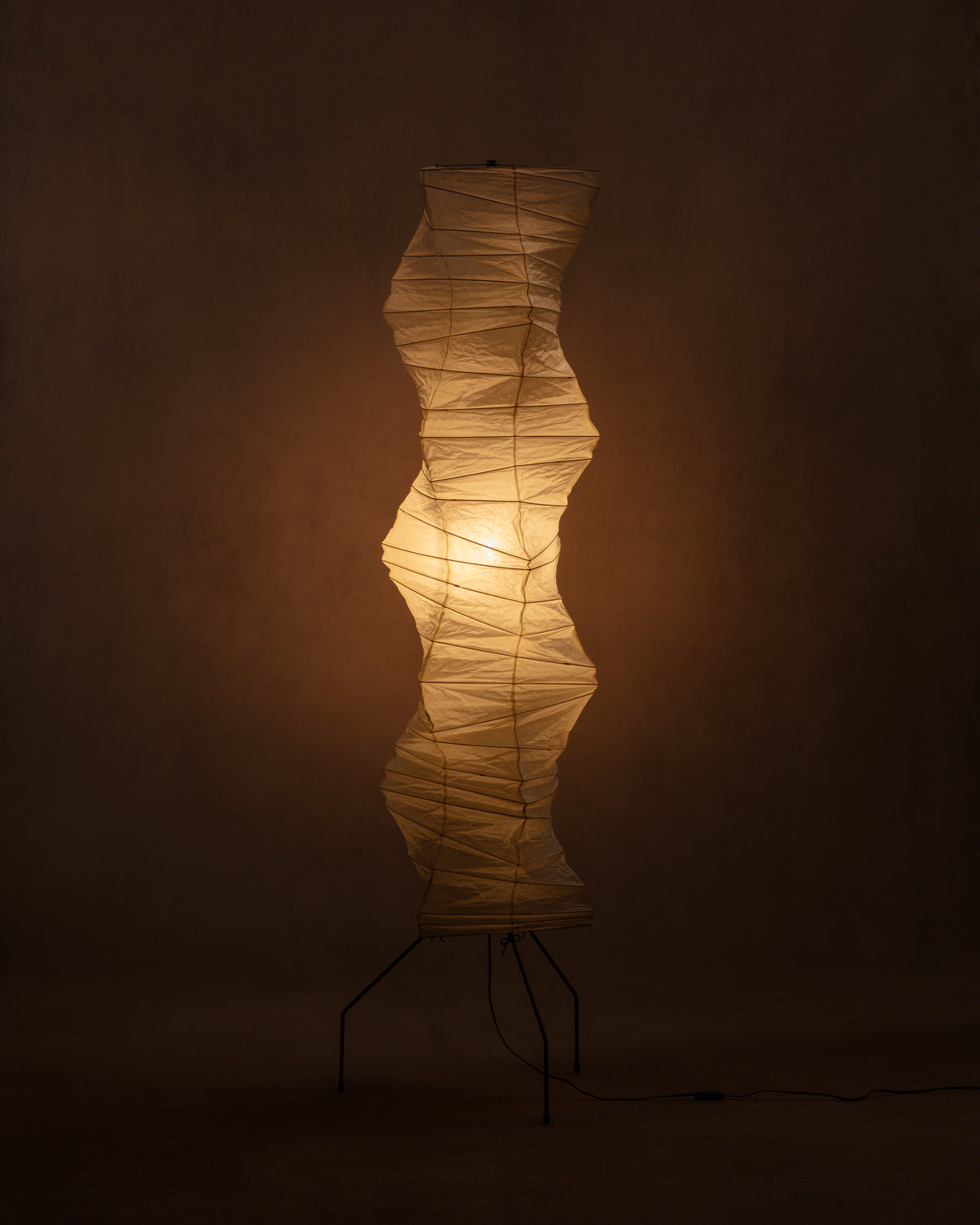 Akari UF4-33N — The Noguchi Museum