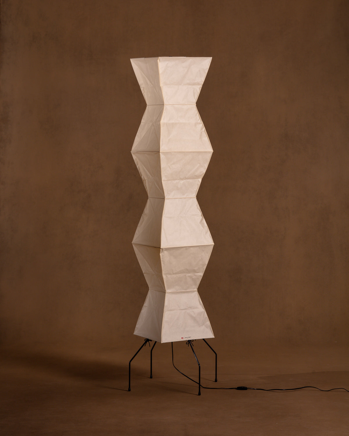 akari Akari UF4-L9 — The Noguchi Museum