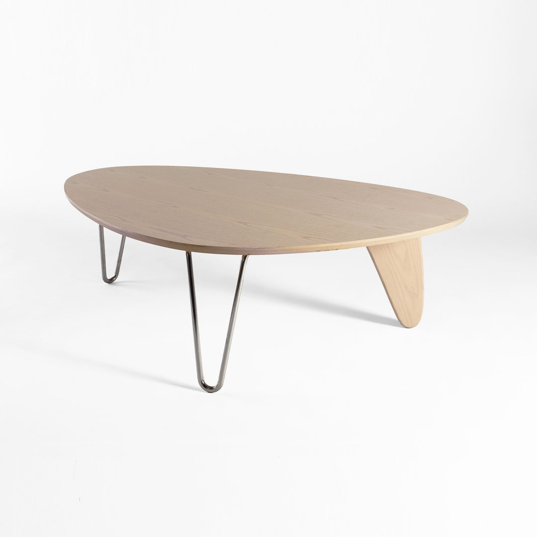 Noguchi Rudder Table, White Ash – The Noguchi Museum